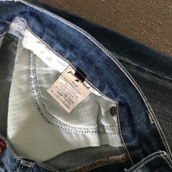 7 for all Mankind Cropped Jean - Picture 3 of 6
